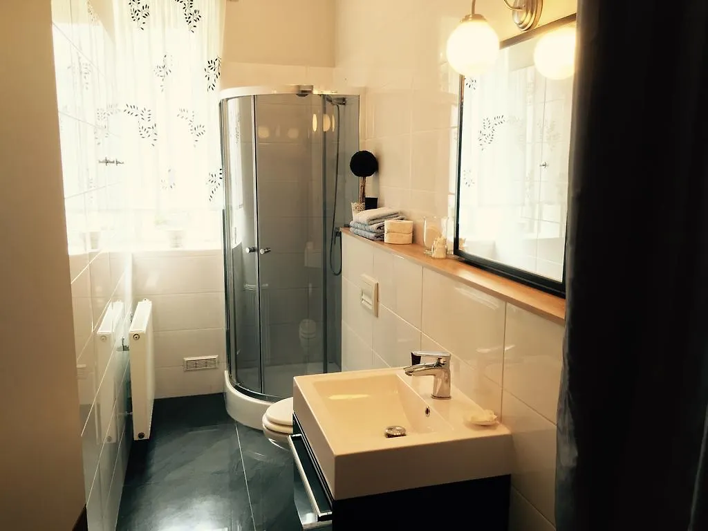 Hostel Subtella Poznaň 0*,  Polsko