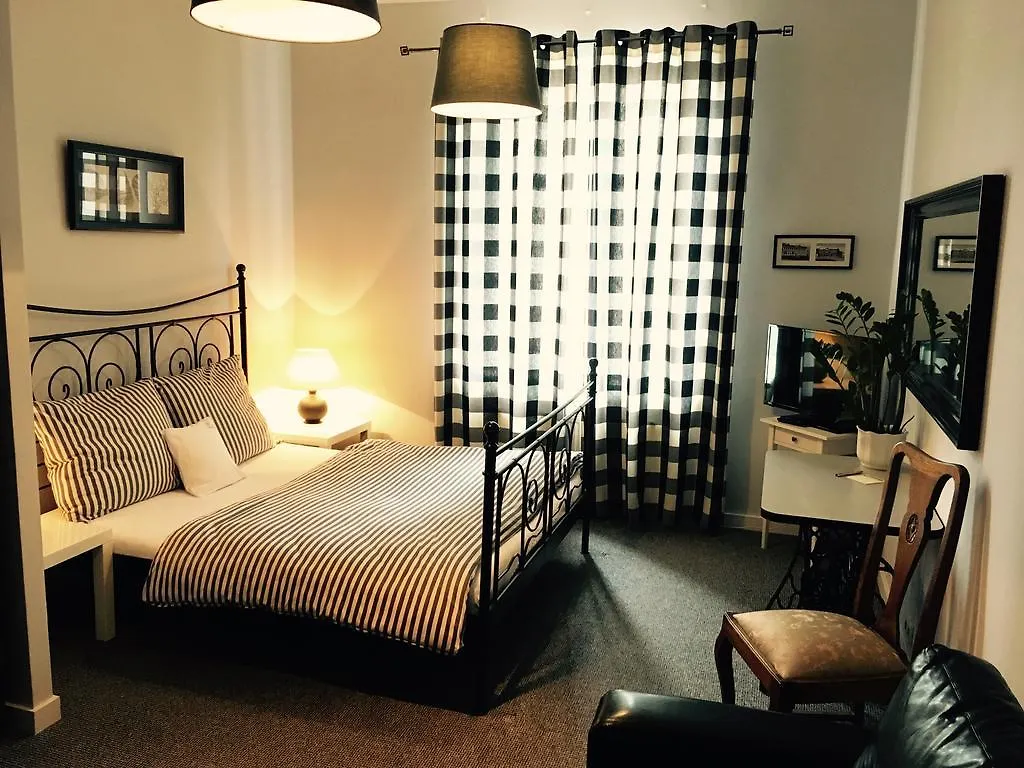 kontakty Hostel Subtella
